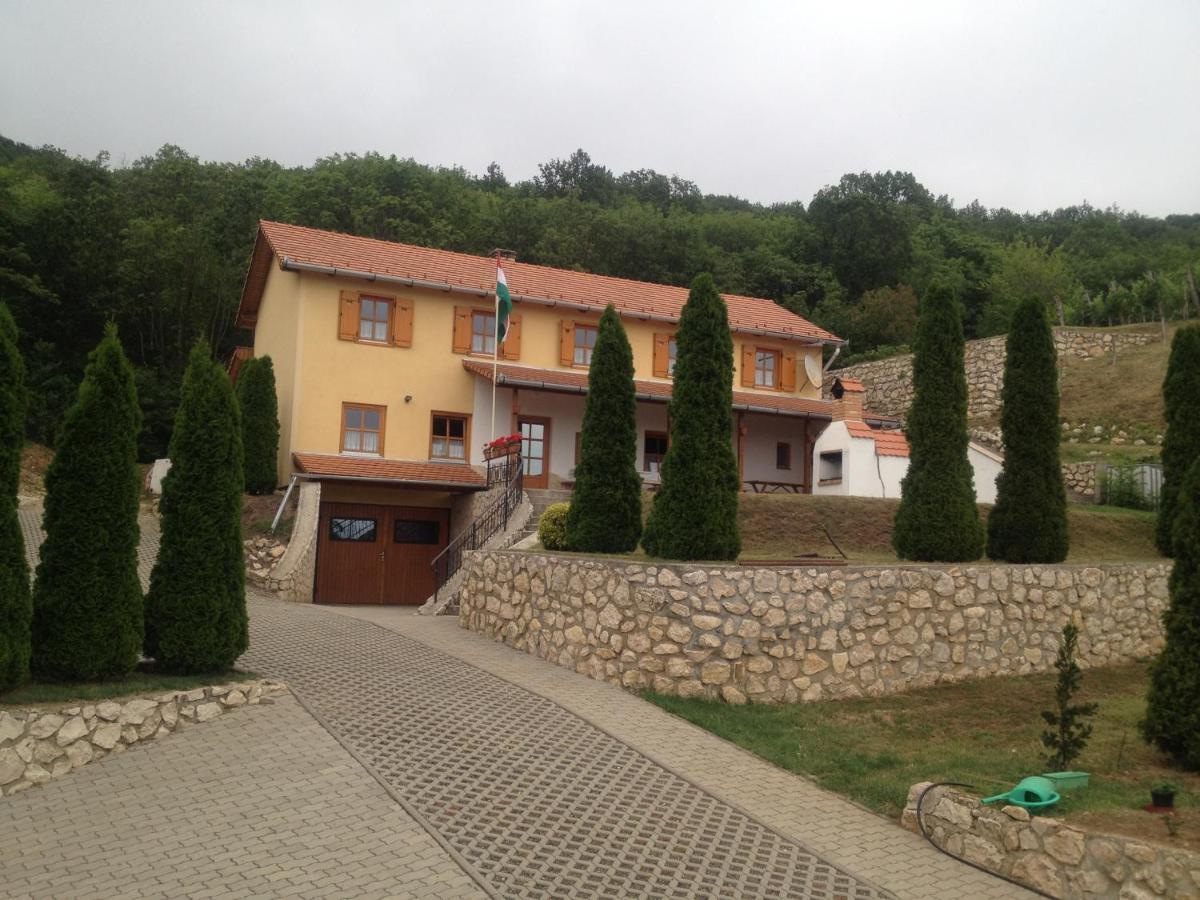 Hotel Judit Vendégház Sümeg Esterno foto